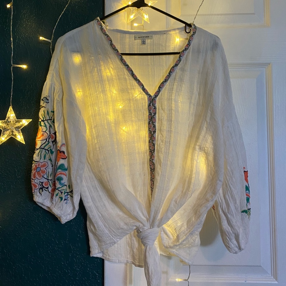 BCBG Studio Boho Crop-Top